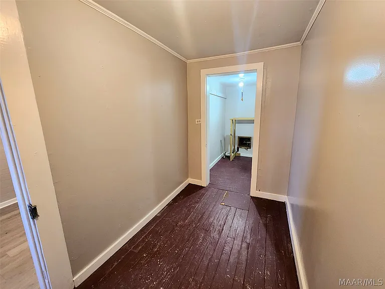 210 W Osceola St — Photo 24