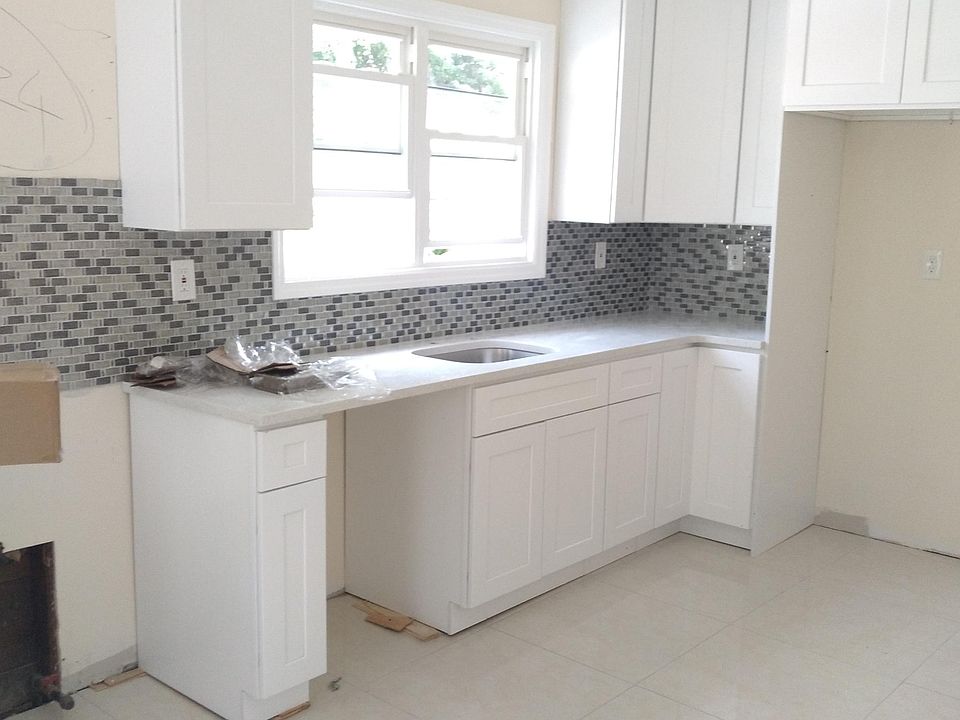 1st image of 135 N Fulton Ave Floor 2