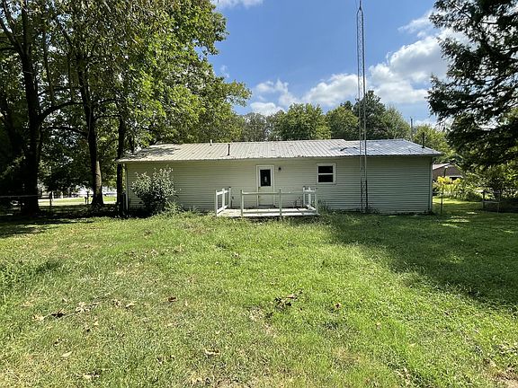 4th image of 173 Whispering Oaks Loop