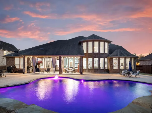 2123 Barton Woods Blvd, Conroe, TX 77301