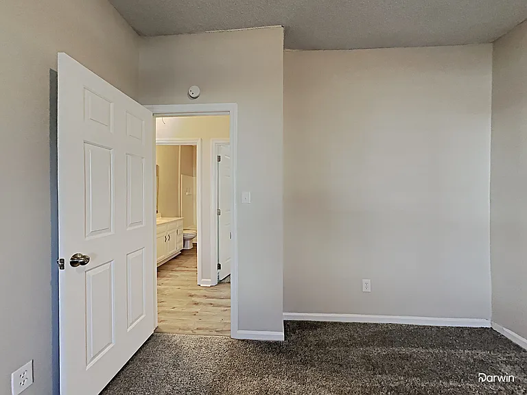 423 Cottonwood Park Dr — Photo 9