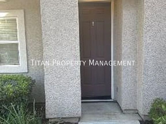 3rd image of 421 Phoenix Cir