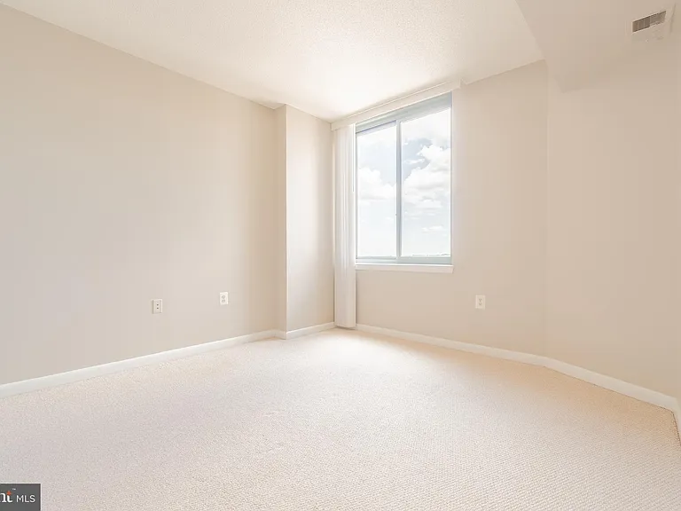851 N Glebe Rd #1503 — Photo 24