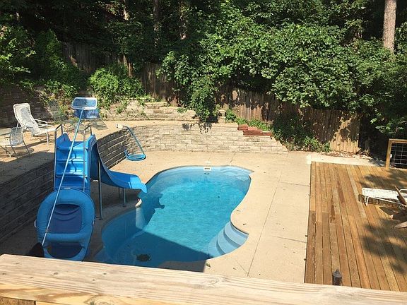 2nd image of 15983 Fig Ln
