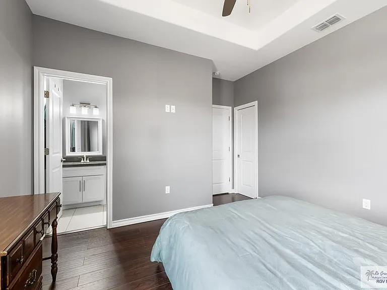 7180 Dominica Dr — Photo 19