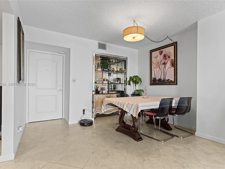 100 Bayview Dr #307 — Photo 6