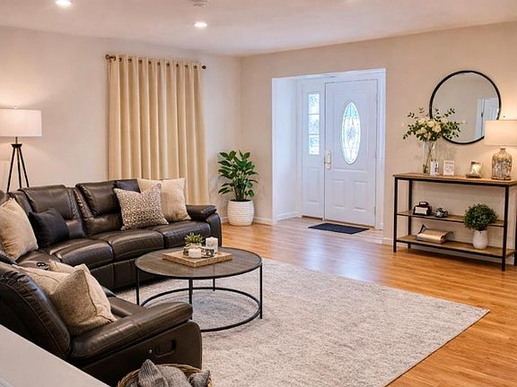 4th image of 56 Wylde Road