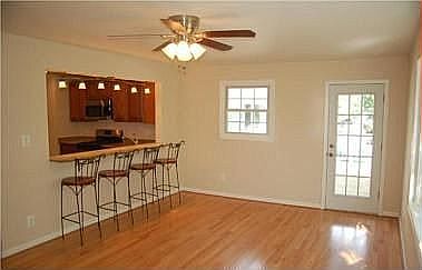 sun/dining room