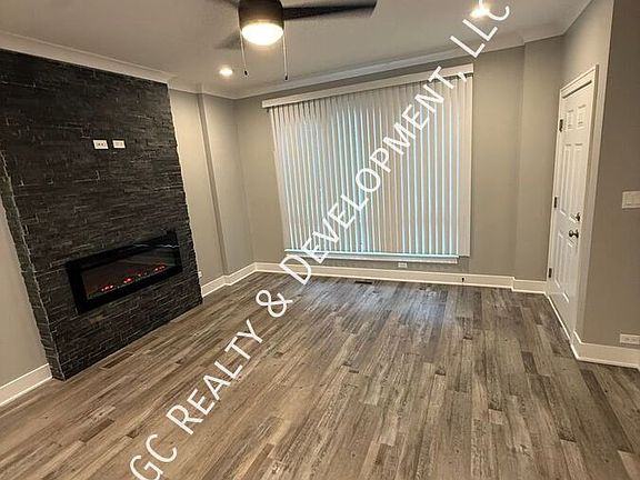 2nd image of 3014 W Warren Blvd #1