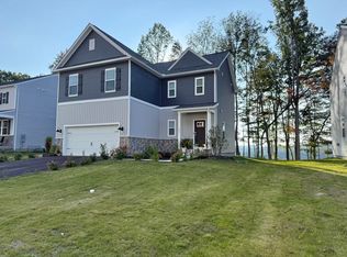 331 Dye Ln, Morgantown, WV 26501