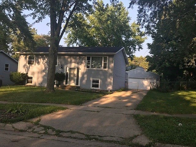 2nd image of 2712 Edelweiss Rd