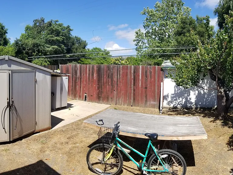 209 Jeffrey Dr — Photo 24