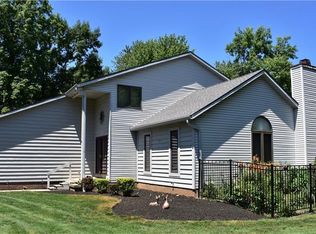 651 Cardinal Ct, Eastlake, OH 44095