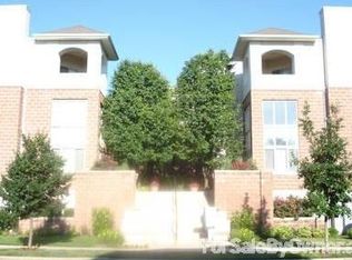 220 Des Plaines Ave, Forest Park, IL 60130