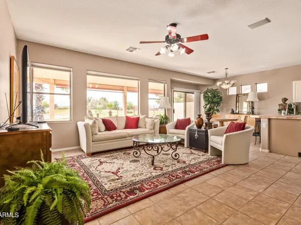 6350 S SENATE Street, Chandler, AZ 85249