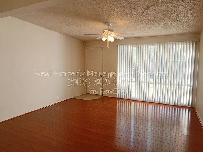 2707 63rd St — Photo 3