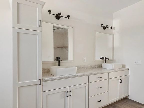 Sample master bathroom