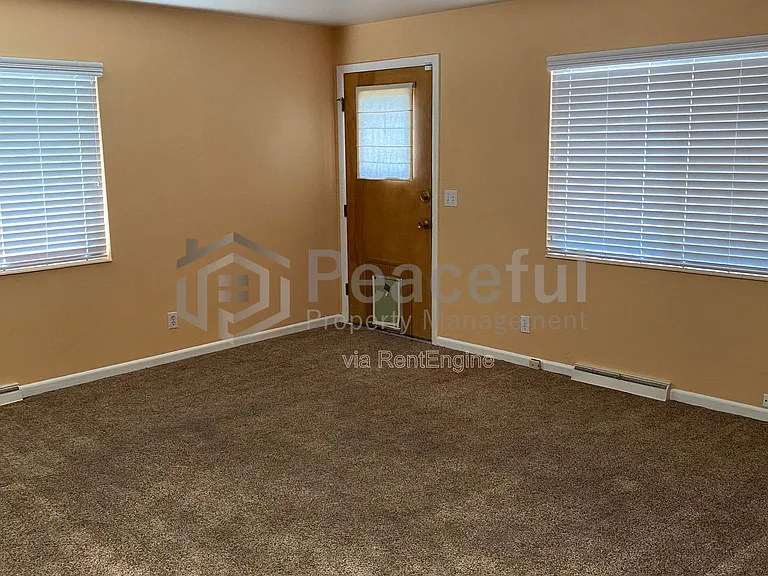 2250 Bryan Cir — Photo 11