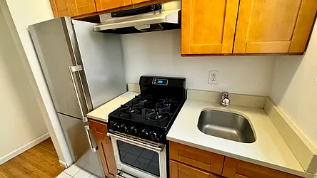 Rented by HOLTON REAL ESTATE INC.
