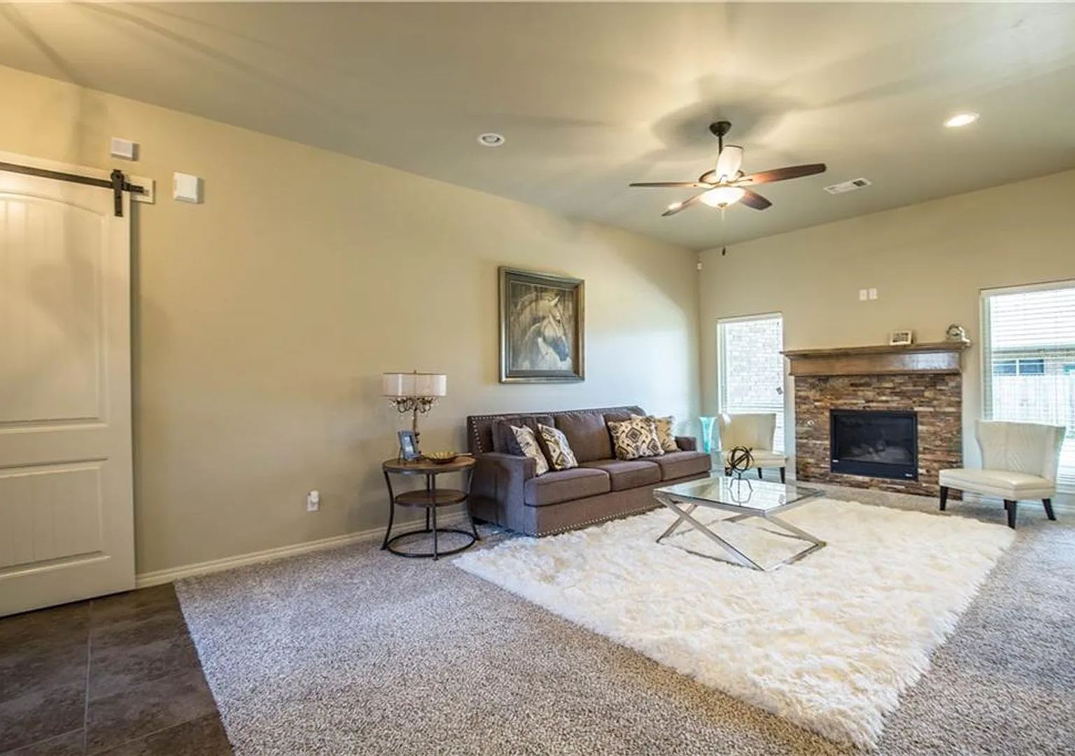 Beautiful 4 Bedroom 2 Bath Home in Mustang School District! — Photo 3