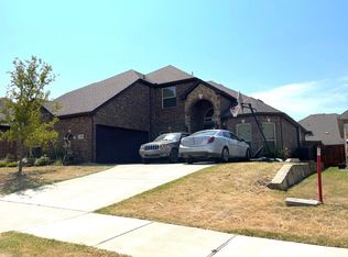 128 Red Pine Dr, Red Oak, TX 75154