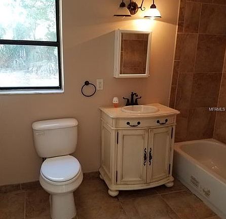 3rd image of 304 Tucker Dr