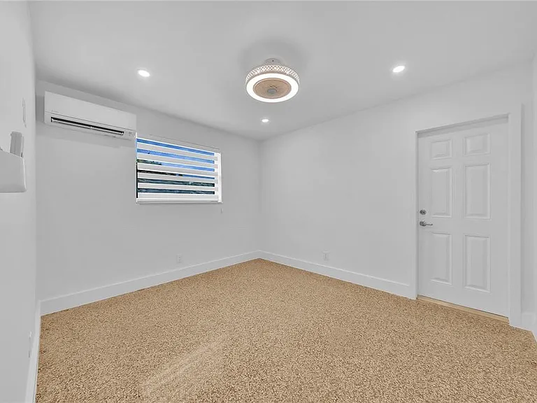 5122 NE 19th Ave #3 — Photo 14