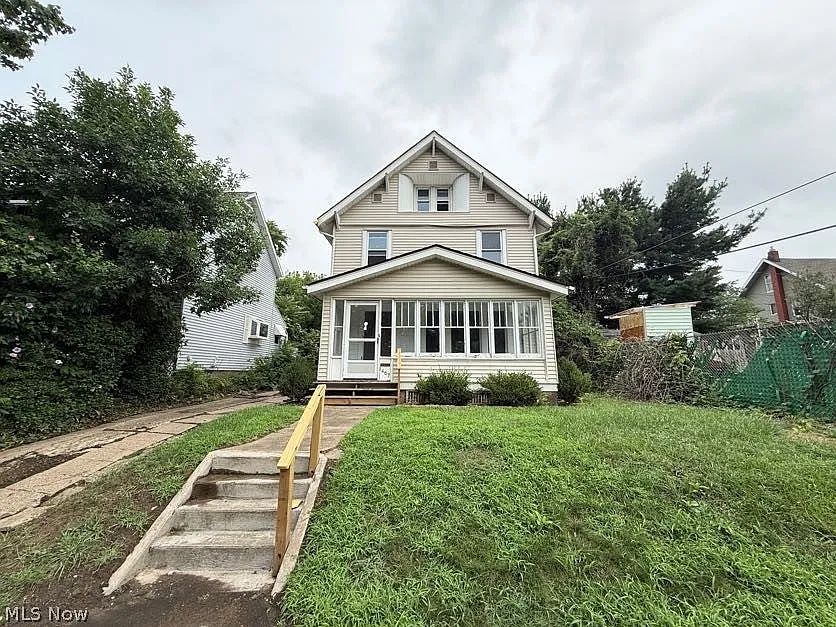 4 bed, $1,100 — Photo 2