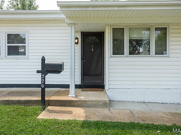 4th image of 226 Monica Dr