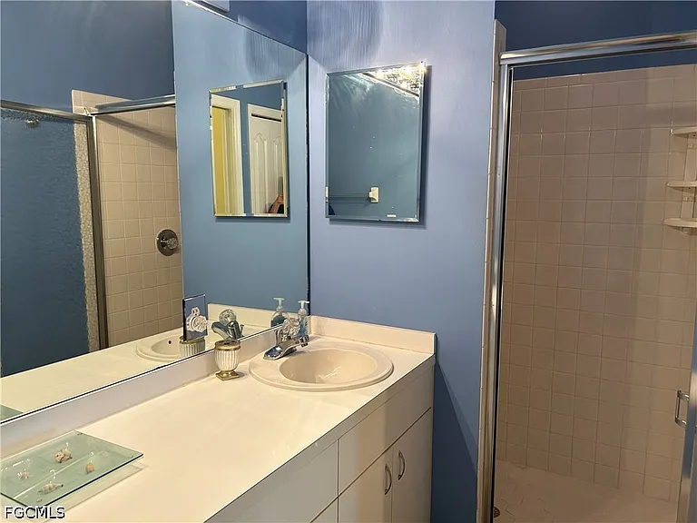 20726 Country Barn Dr — Photo 5