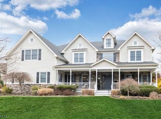 4 Nadler Ct, Allendale, NJ 07401