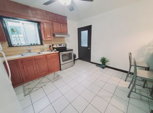 88 Dean St #3, Stamford, CT 06902