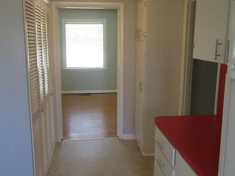 Kitchen/Laundry