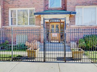 757 S Independence Blvd #3S, Chicago, IL 60624