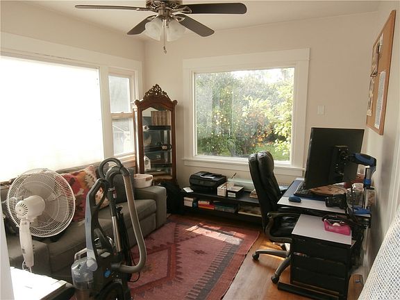 4th image of 257 Grand Ave