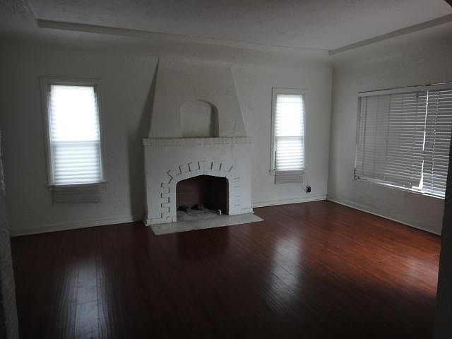 1st image of 565 E Cypress Ave