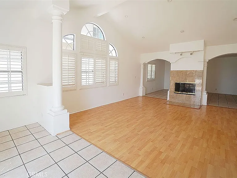 14925 Laurelgrove Cir — Photo 3