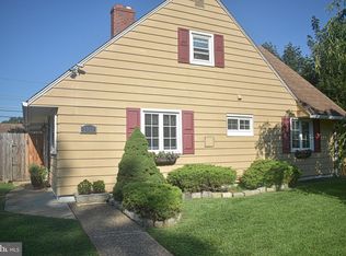 9302 Andover Rd, Philadelphia, PA 19114