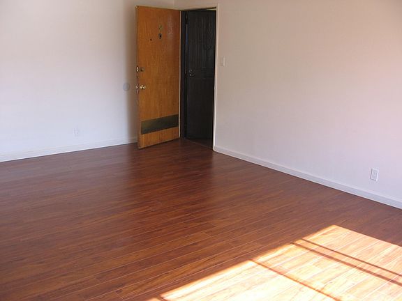 2nd image of 200 N Cedar Ave APT 3