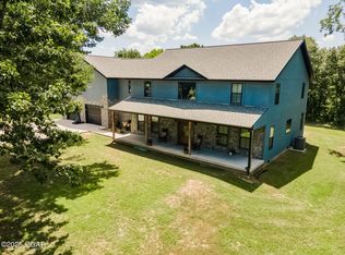 11279B Holly Rd, Neosho, MO 64850