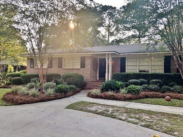 1st image of 1108 Lake Drive