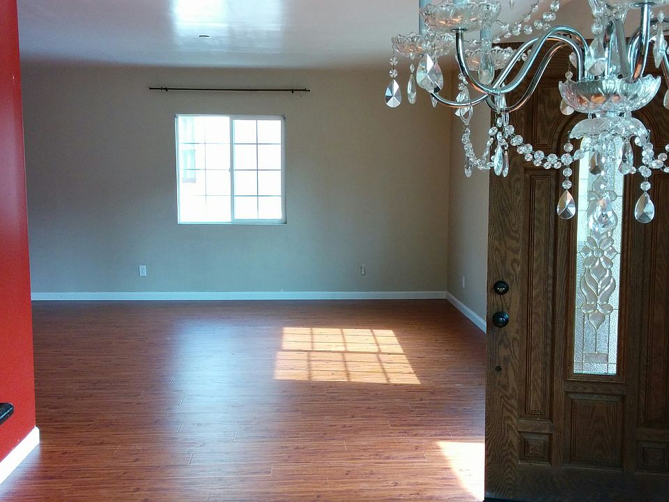 1st image of 1123 W Newmark Ave