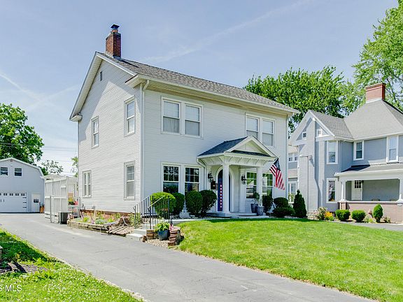 3rd image of 1924 N Main St
