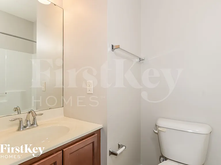 3455 Hiram St — Photo 16