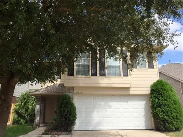 11838 Rolling Stream Dr, Tomball, TX 77375