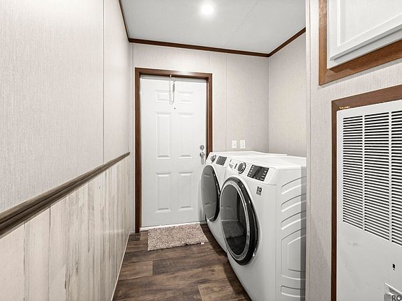 4th image of 44041 Tom Rd