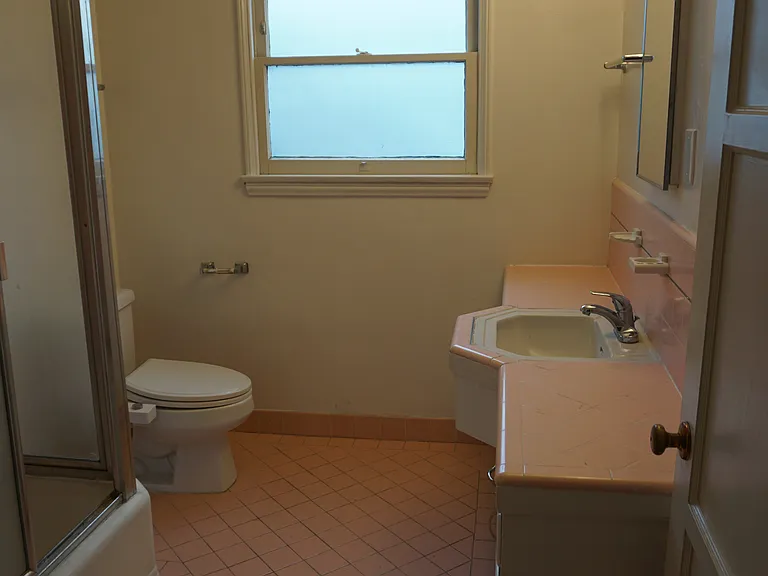 220 S Reeves Dr #220 — Photo 6
