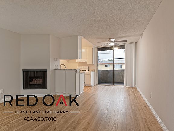 4th image of 8430 Cedros Ave #110
