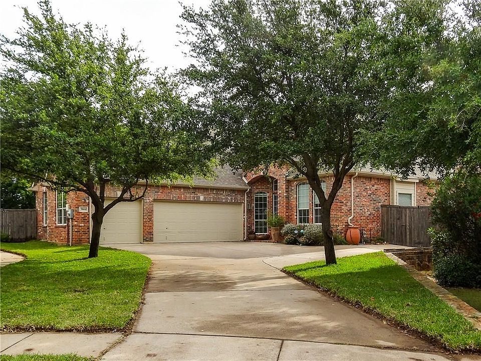 1st image of 3864 Lakeway Dr