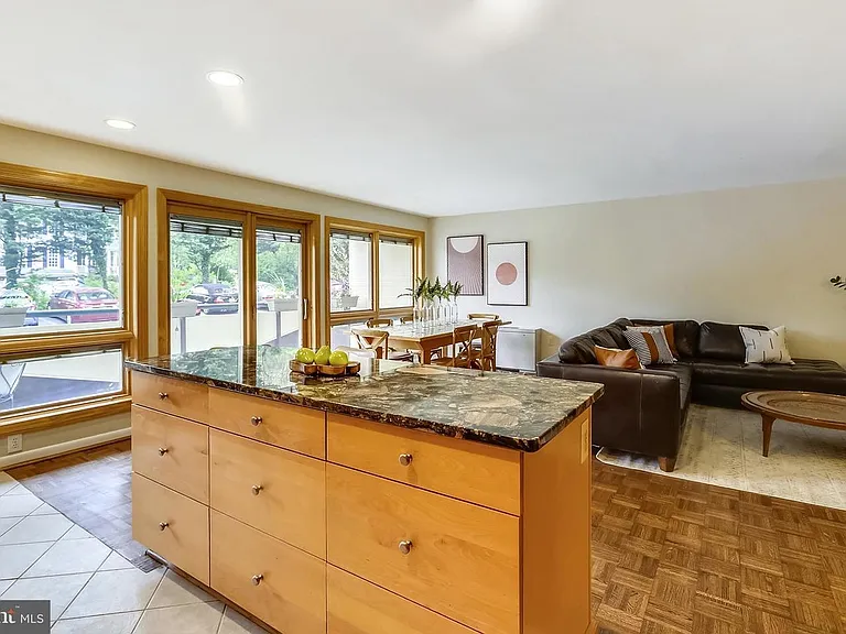 4720 Chevy Chase Dr #1 — Photo 6